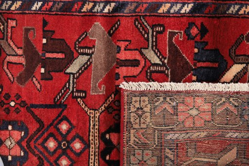 Close-up detail of 1980s Malayer rug from Iran / Persia showing Wool weave
