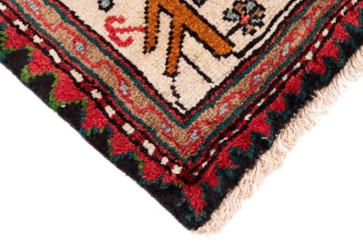 Central medallion detail of 1975s Malayer rug from Iran / Persia