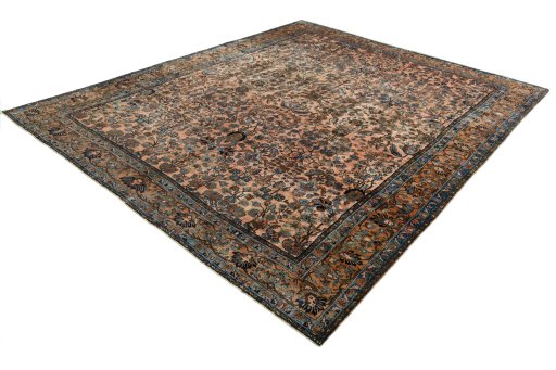 Corner detail of 1930s Mehraban rug showing border pattern and Wool pile