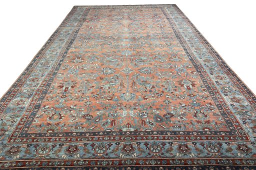 Surface texture of 1930s Mehraban rug with natural Wool and intricate pattern