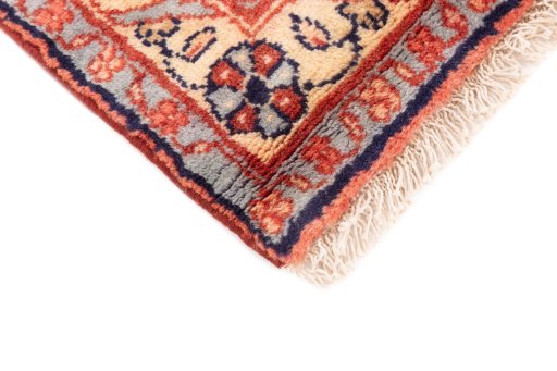 Central medallion detail of 1949s Mehraban rug from Iran / Persia