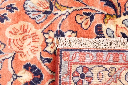 Close-up detail of 1949s Mehraban rug from Iran / Persia showing Wool weave