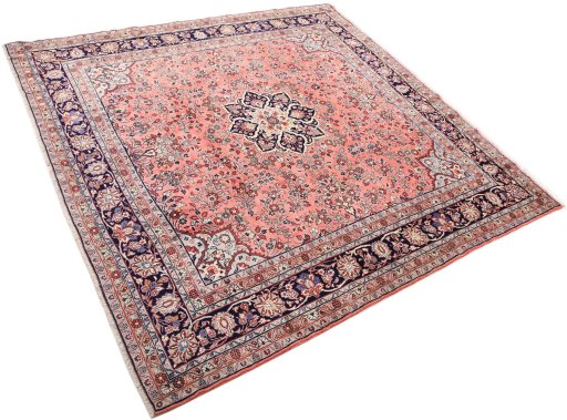 Corner detail of 2000s Mehraban rug showing border pattern and Wool pile