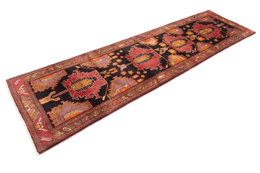 Close-up detail of 2000s Sarab rug from Iran / Persia showing Wool weave