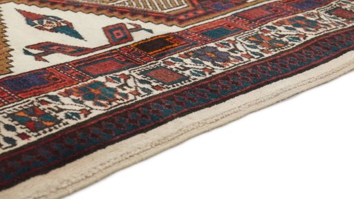 Central medallion detail of 2000s Sarab rug from Iran / Persia