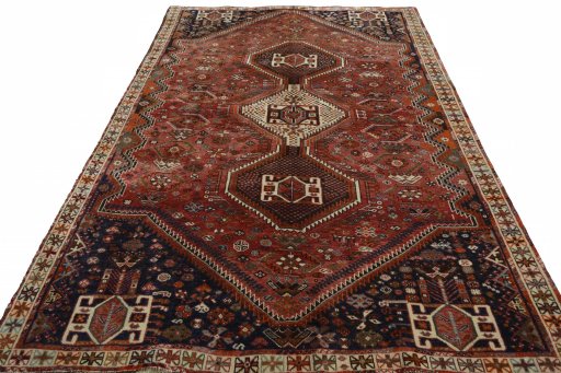 Close-up detail of 2000s Shiraz rug from Iran / Persia showing Wool weave