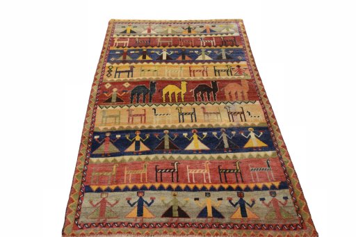 Surface texture of 2000s Shiraz rug with natural Wool and intricate pattern