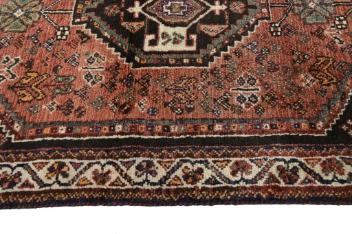Full view of 2000s Shiraz rug from Iran / Persia, 160 × 105 cm in Red tones