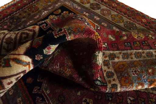 Close-up detail of 2000s Shiraz rug from Iran / Persia showing Wool weave