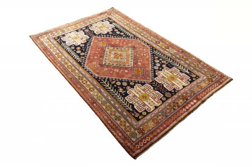 Close-up detail of 2000s Shiraz rug from Iran / Persia showing Wool weave