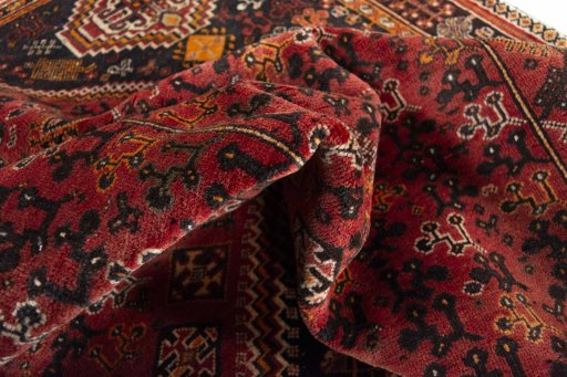 Close-up detail of 2000s Shiraz rug from Iran / Persia showing Wool weave