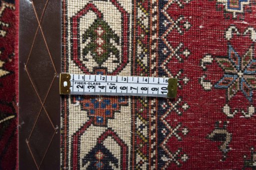 Close-up detail of 2000s Shiraz rug from Iran / Persia showing Wool weave