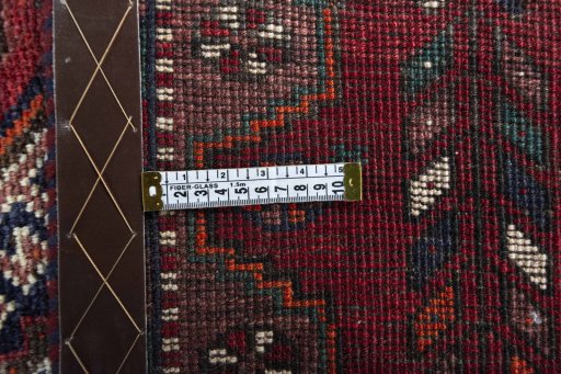 Close-up detail of 2000s Shiraz rug from Iran / Persia showing Wool weave