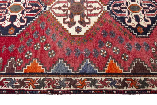 Close-up detail of 2000s Shiraz rug from Iran / Persia showing Wool weave