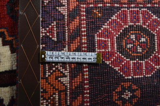 Close-up detail of 2000s Shiraz rug from Iran / Persia showing Wool weave