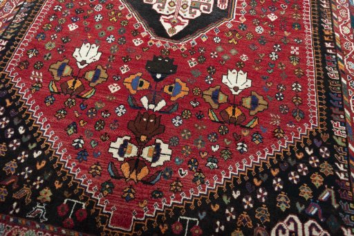 Close-up detail of 2000s Shiraz rug from Iran / Persia showing Wool weave