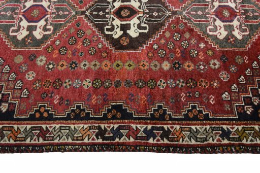Close-up detail of 2000s Shiraz rug from Iran / Persia showing Wool weave