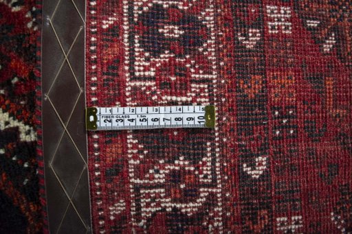 Close-up detail of 2000s Shiraz rug from Iran / Persia showing Wool weave