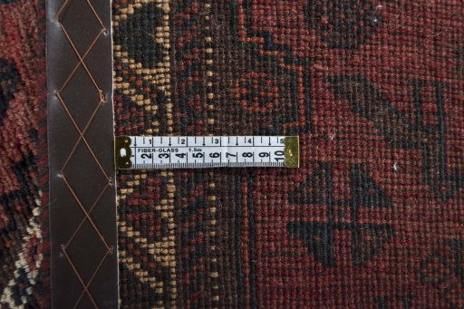 Close-up detail of 2000s Shiraz rug from Iran / Persia showing Wool weave