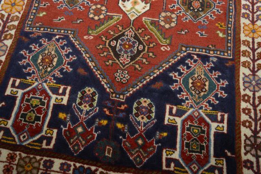 Close-up detail of 2000s Shiraz rug from Iran / Persia showing Wool weave