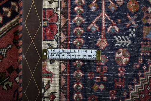 Close-up detail of 2000s Shiraz rug from Iran / Persia showing Wool weave