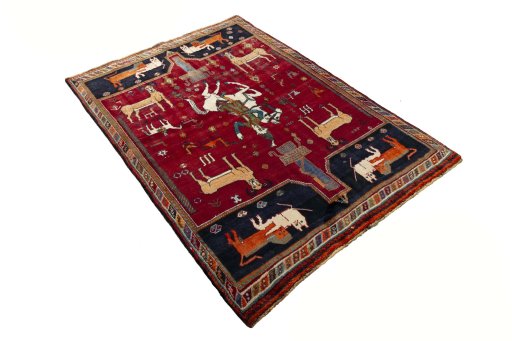 Close-up detail of 2000s Shiraz rug from Iran / Persia showing Wool weave