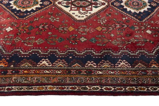 Close-up detail of 2000s Shiraz rug from Iran / Persia showing Wool weave