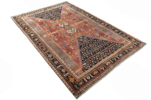 Close-up detail of 2000s Shiraz rug from Iran / Persia showing Wool weave