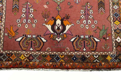Central medallion detail of 2000s Shiraz rug from Iran / Persia