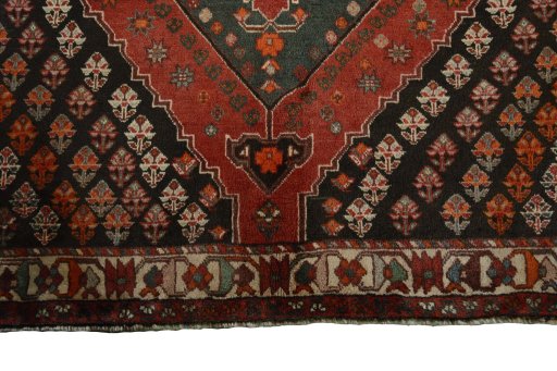 Central medallion detail of 1970s Shiraz rug from Iran / Persia