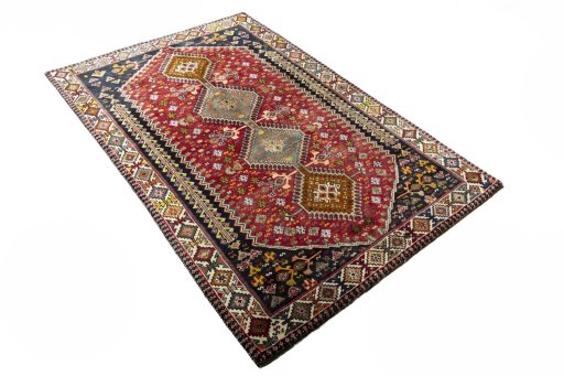Close-up detail of 2000s Shiraz rug from Iran / Persia showing Wool weave