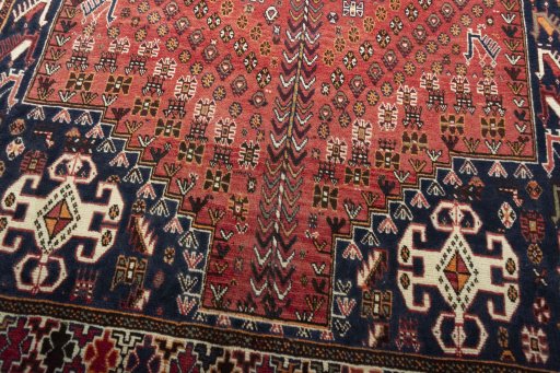 Close-up detail of 2000s Shiraz rug from Iran / Persia showing Wool weave