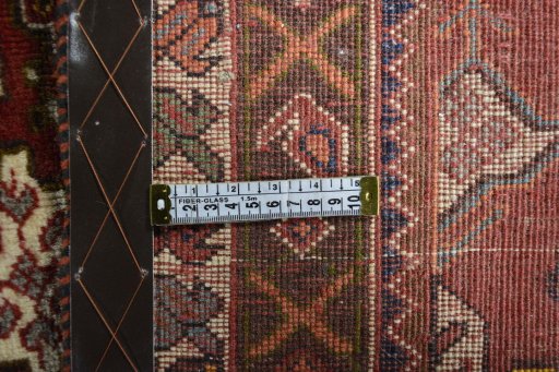 Close-up detail of 2000s Shiraz rug from Iran / Persia showing Wool weave