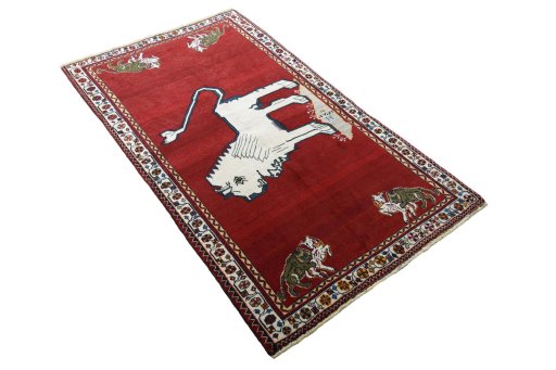 Close-up detail of 2000s Shiraz rug from Iran / Persia showing Wool weave