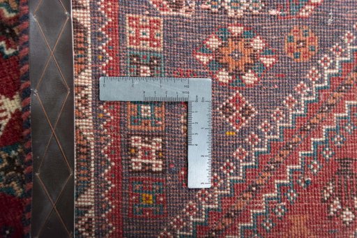 Close-up detail of 2000s Shiraz rug from Iran / Persia showing Wool weave