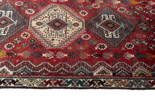 Close-up detail of 2000s Shiraz rug from Iran / Persia showing Wool weave