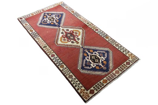 Close-up detail of 2000s Shiraz rug from Iran / Persia showing Wool weave