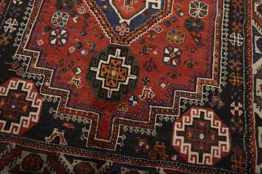 Close-up detail of 2000s Shiraz rug from Iran / Persia showing Wool weave