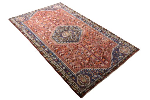 Close-up detail of 2000s Shiraz rug from Iran / Persia showing Wool weave