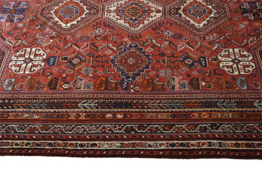 Close-up detail of 2000s Shiraz rug from Iran / Persia showing Wool weave