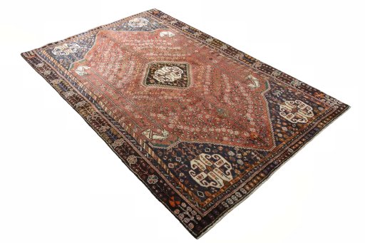 Close-up detail of 2000s Shiraz rug from Iran / Persia showing Wool weave
