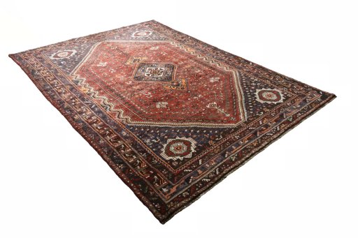 Close-up detail of 2000s Shiraz rug from Iran / Persia showing Wool weave