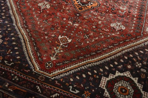 Close-up detail of 2000s Shiraz rug from Iran / Persia showing Wool weave