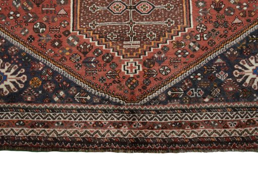 Close-up detail of 2000s Shiraz rug from Iran / Persia showing Wool weave