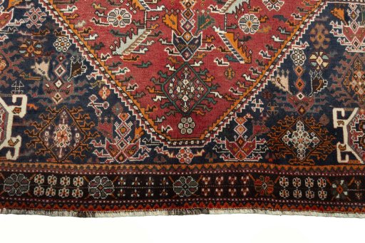 Close-up detail of 2000s Shiraz rug from Iran / Persia showing Wool weave