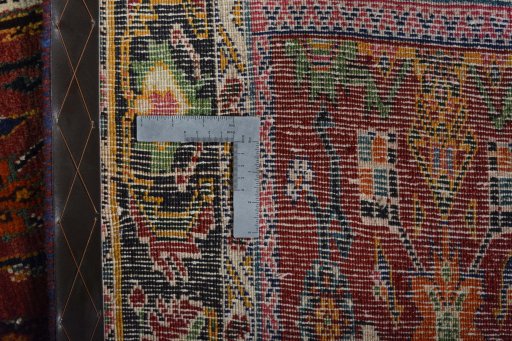 Close-up detail of 2000s Shiraz rug from Iran / Persia showing Wool weave