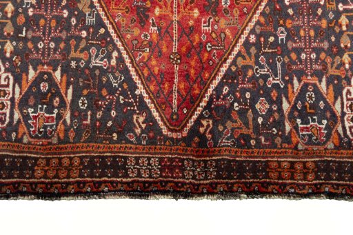 Close-up detail of 2000s Shiraz rug from Iran / Persia showing Wool weave