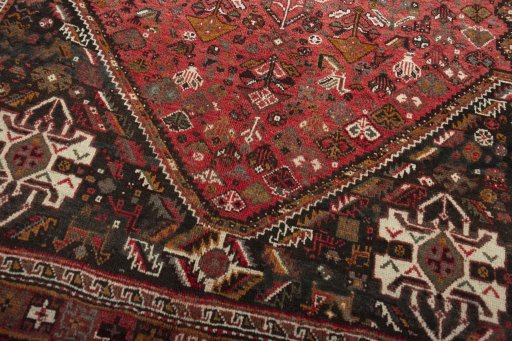 Close-up detail of 2000s Shiraz rug from Iran / Persia showing Wool weave