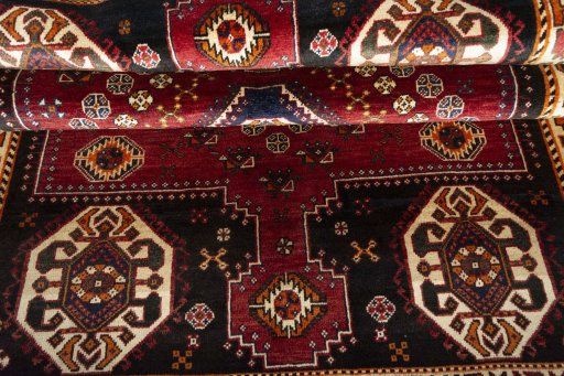Close-up detail of 2000s Shiraz rug from Iran / Persia showing Wool weave