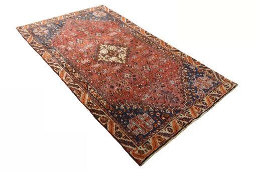 Close-up detail of 2000s Shiraz rug from Iran / Persia showing Wool weave